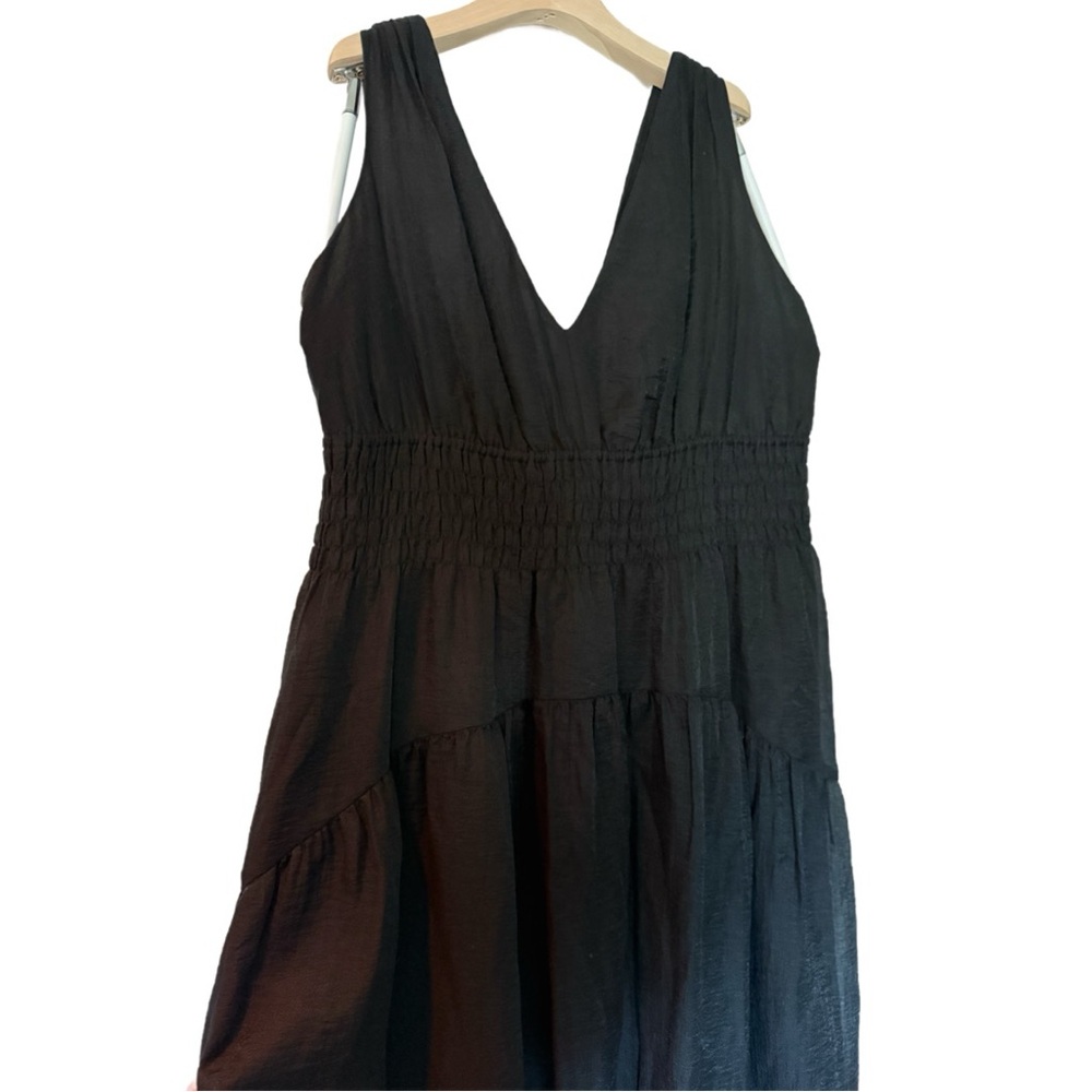 Vince Black Smocked Tiered Midi Dress plus 1X - Picture 12 of 13